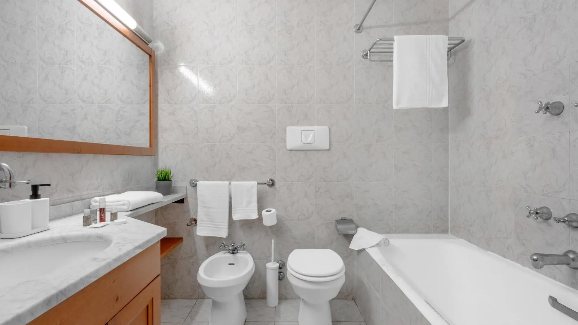Casa Da Suite Fraschini Milan Aparthotel